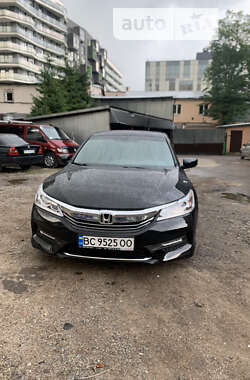 Седан Honda Accord 2016 в Львові