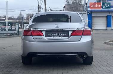 Седан Honda Accord 2014 в 