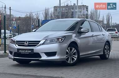 Седан Honda Accord 2014 в 