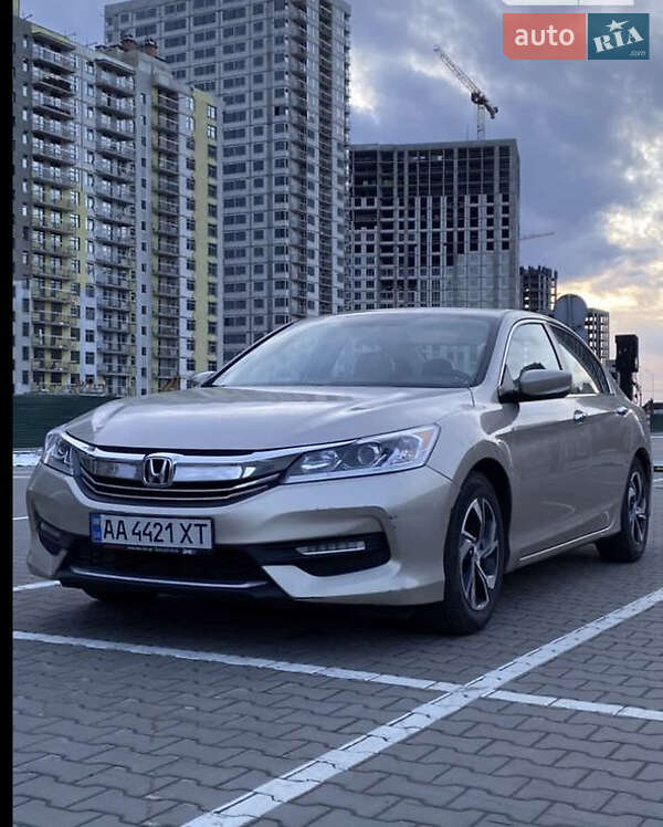 Седан Honda Accord 2017 в Житомирі фото 5 Седан Honda Accord 2017 в Житомирі