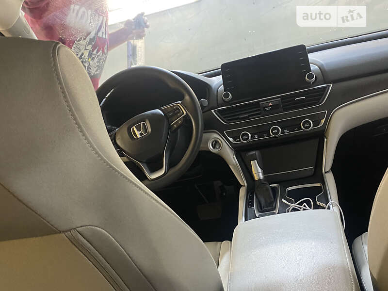 Седан Honda Accord 2019 в Києві