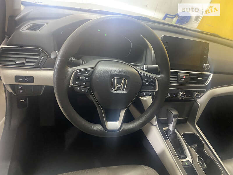 Седан Honda Accord 2019 в Києві