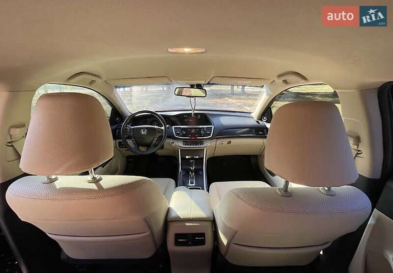 Седан Honda Accord 2013 в Каменском