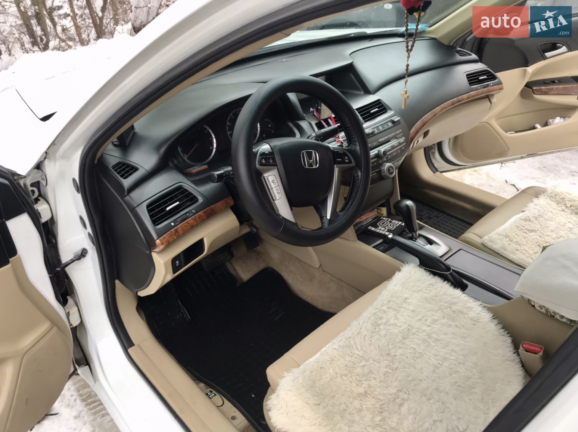 2010 Honda Accord - мініатюра 11