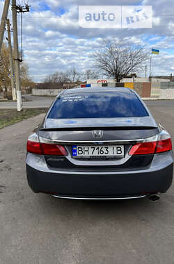 Седан Honda Accord 2014 в Одессе