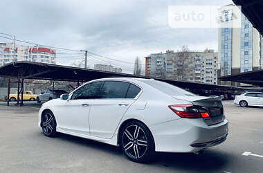 Седан Honda Accord 2015 в Одессе