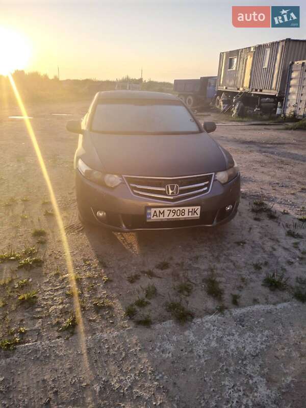 Седан Honda Accord 2008 в Житомире