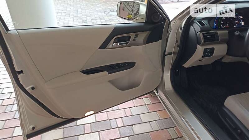 Седан Honda Accord 2014 в Умані