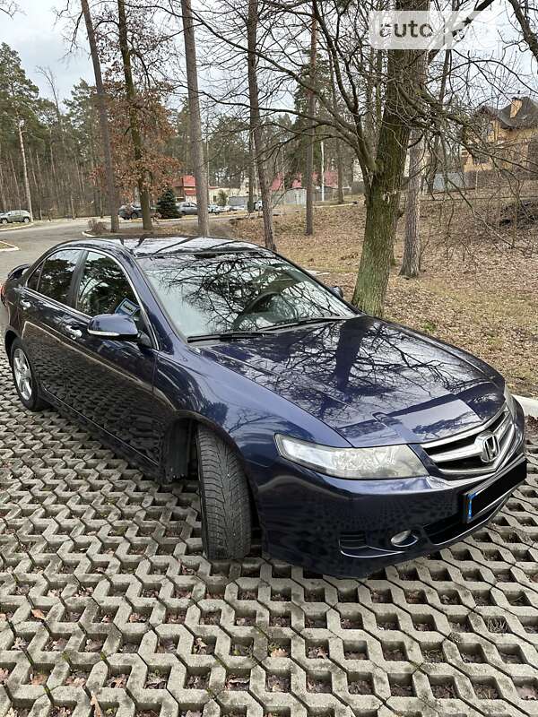 Седан Honda Accord 2006 в Бучі