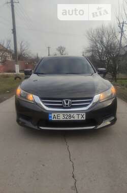 Седан Honda Accord 2014 в Новомосковске