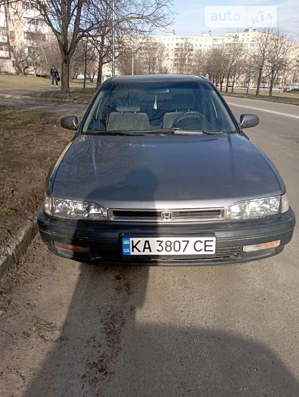 Седан Honda Accord 1992 в Києві