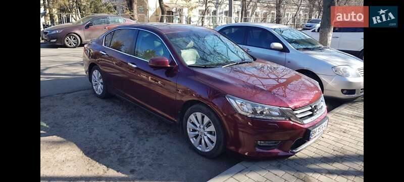 Седан Honda Accord 2013 в Черноморске