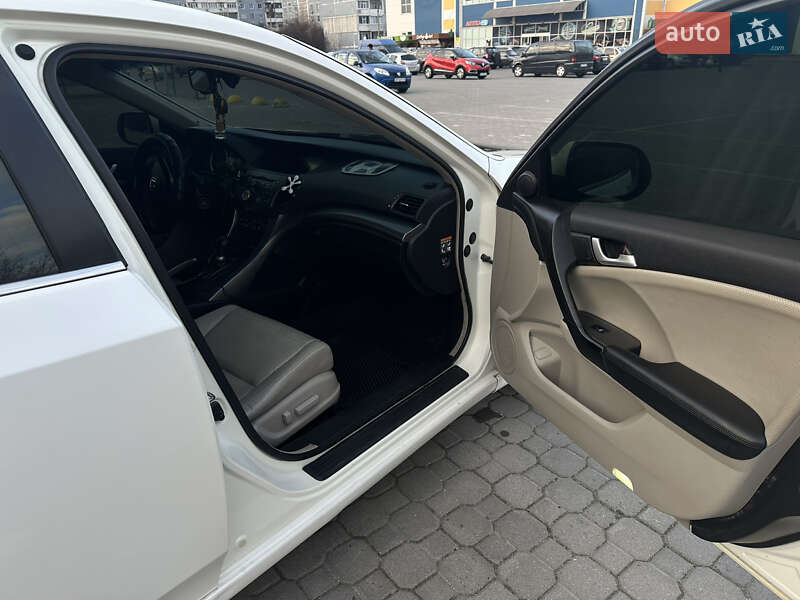 Седан Honda Accord 2011 в Запорожье