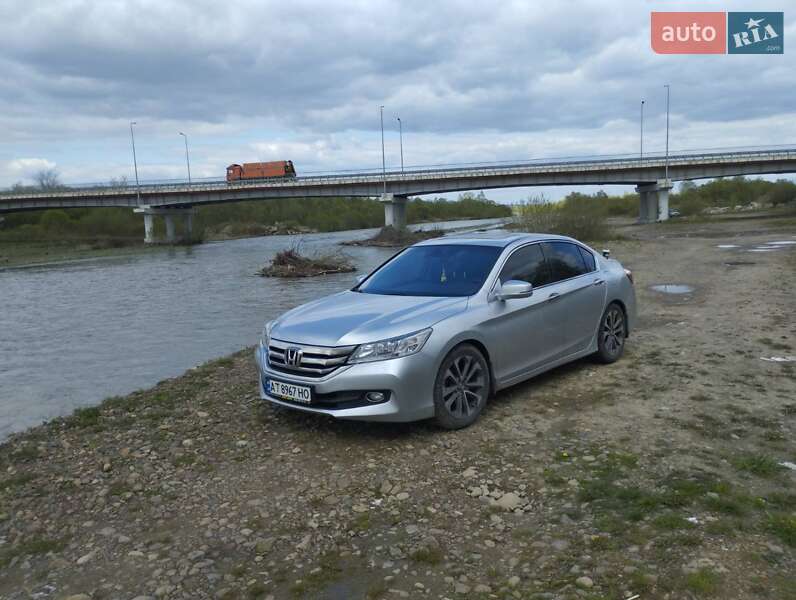 Седан Honda Accord 2014 в Івано-Франківську