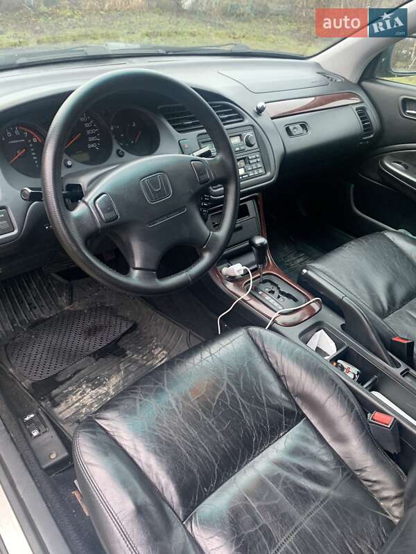 Седан Honda Accord 1999 в Кагарлику
