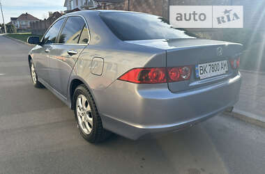 Седан Honda Accord 2006 в Ровно