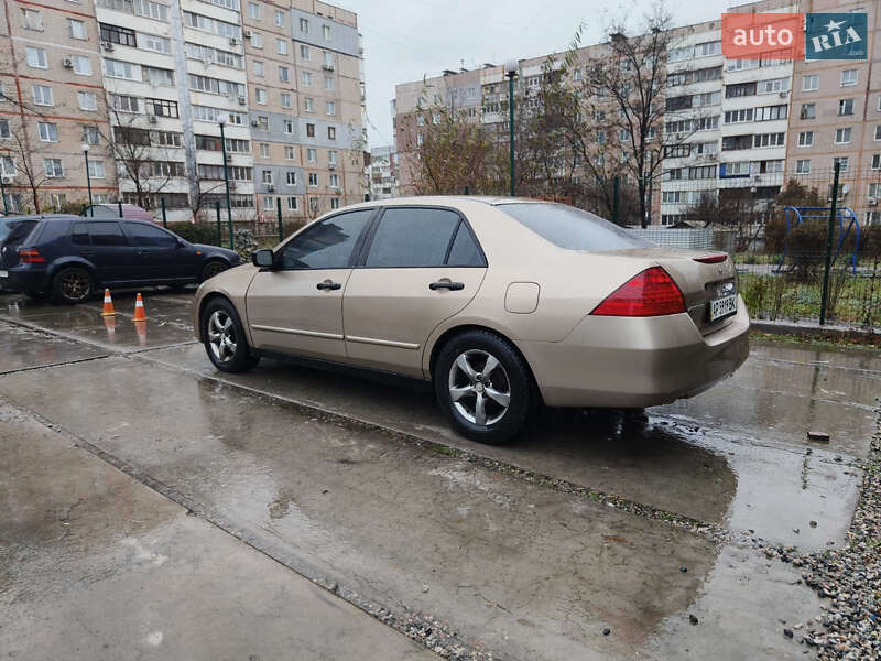 Седан Honda Accord 2005 в Запорожье