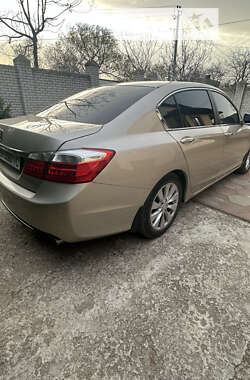 Седан Honda Accord 2013 в Одессе