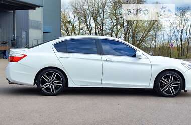 Седан Honda Accord 2013 в Киеве