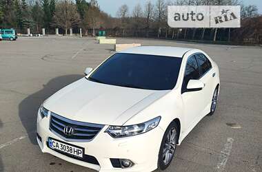 Седан Honda Accord 2011 в Умані