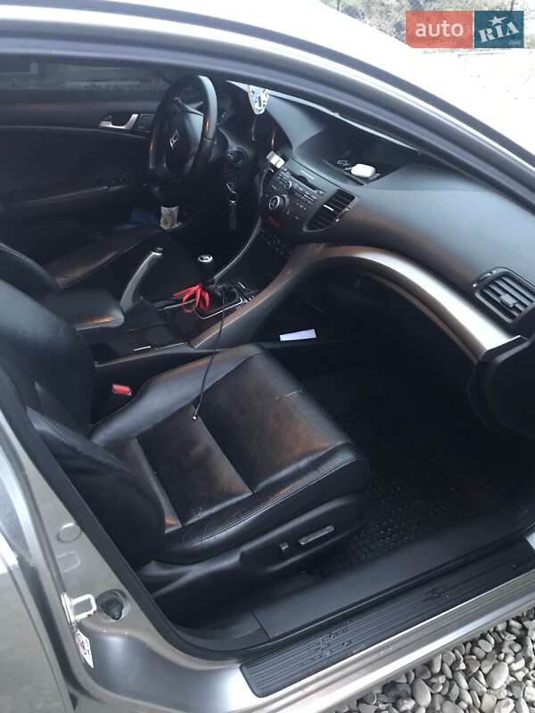 Седан Honda Accord 2010 в Ивано-Франковске