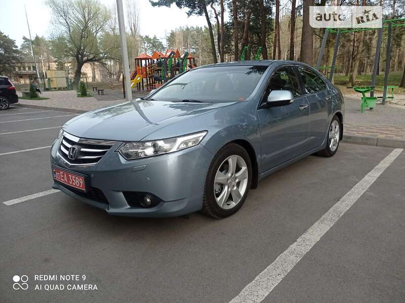 Седан Honda Accord 2012 в Киеве