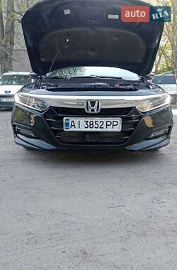 Седан Honda Accord 2018 в 