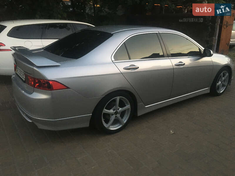 Седан Honda Accord 2004 в Луцке