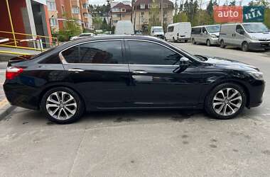 Седан Honda Accord 2013 в Києві