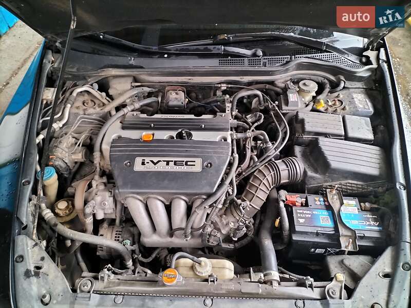 Седан Honda Accord 2004 в Любаре