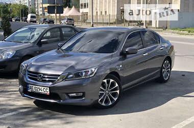 Седан Honda Accord 2013 в Запорожье