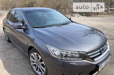 Седан Honda Accord 2013 в Полтаві