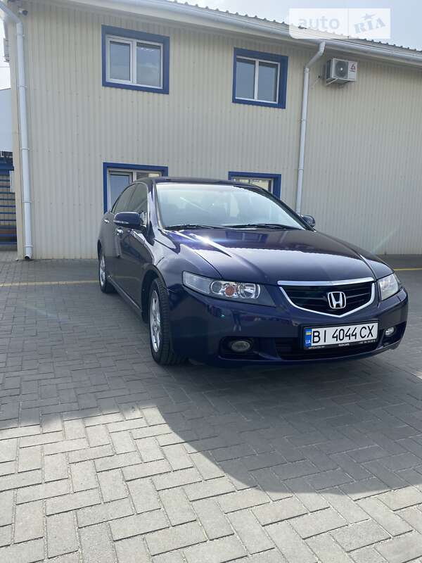 Седан Honda Accord 2004 в Кременчуге