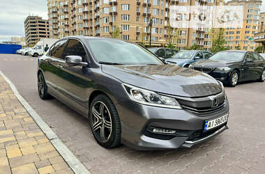 Седан Honda Accord 2016 в Киеве