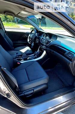 Седан Honda Accord 2017 в 