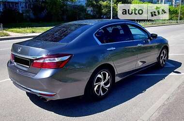 Седан Honda Accord 2017 в 