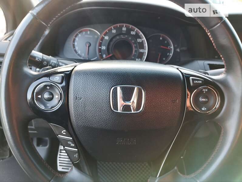 Седан Honda Accord 2017 в Києві