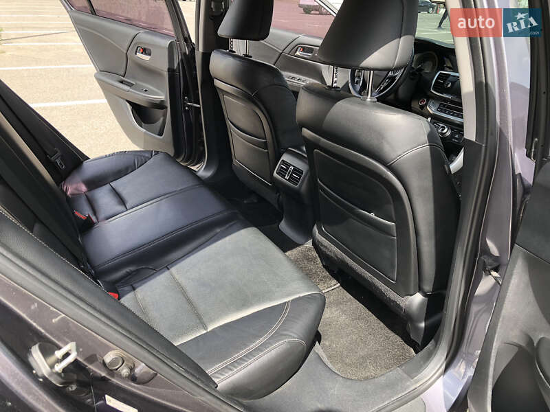 Седан Honda Accord 2014 в Киеве