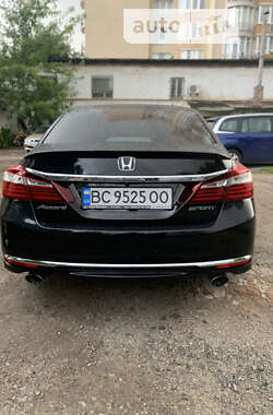 Седан Honda Accord 2016 в Львове