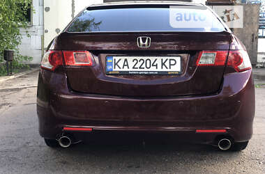 Седан Honda Accord 2010 в Покровске