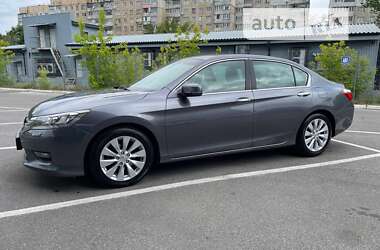 Седан Honda Accord 2013 в Львове