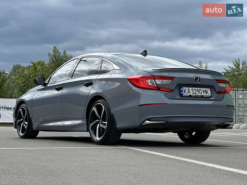 Седан Honda Accord 2022 в Киеве