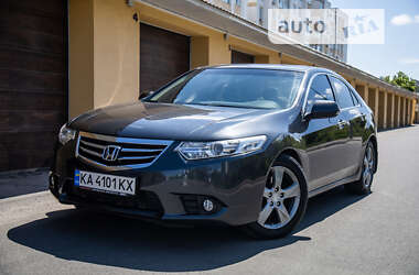 Honda Accord 2011