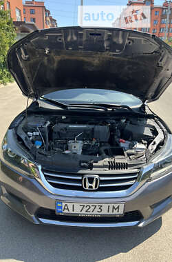 Седан Honda Accord 2014 в Києві