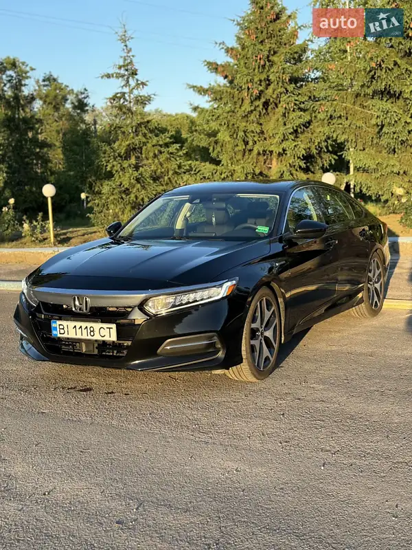 Honda Accord 2019 VIN 1HGCV3F13KA013128 фото оголошення 5 з 90