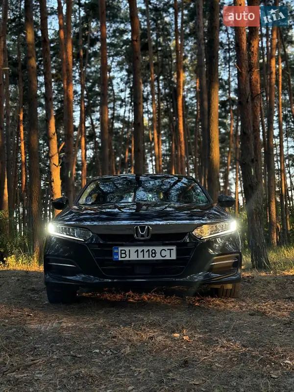 Honda Accord 2019 VIN 1HGCV3F13KA013128 фото оголошення 26 з 90