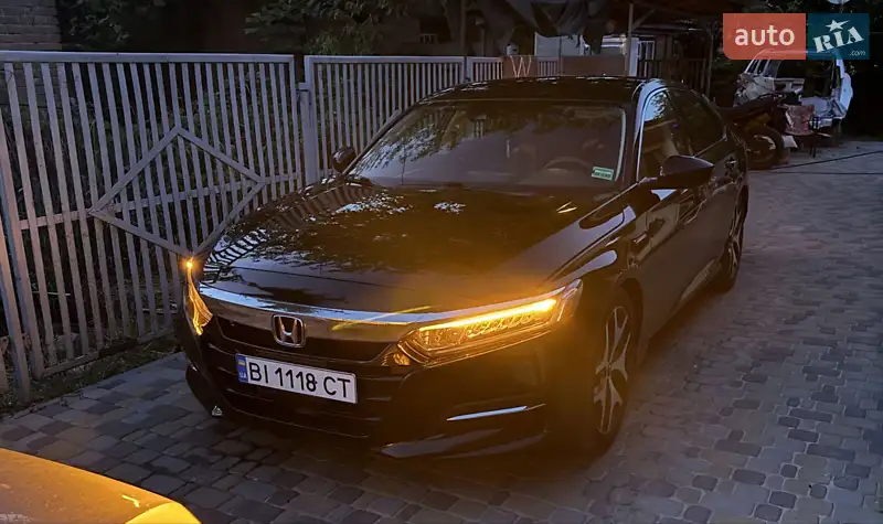 Honda Accord 2019 VIN 1HGCV3F13KA013128 фото оголошення 50 з 90