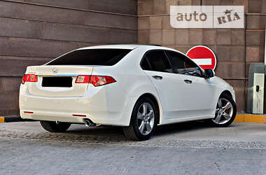 Седан Honda Accord 2011 в Киеве