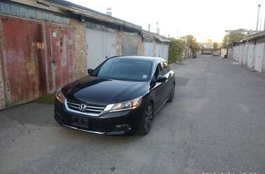 Седан Honda Accord 2013 в Києві