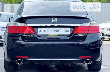 Седан Honda Accord 2013 в Києві